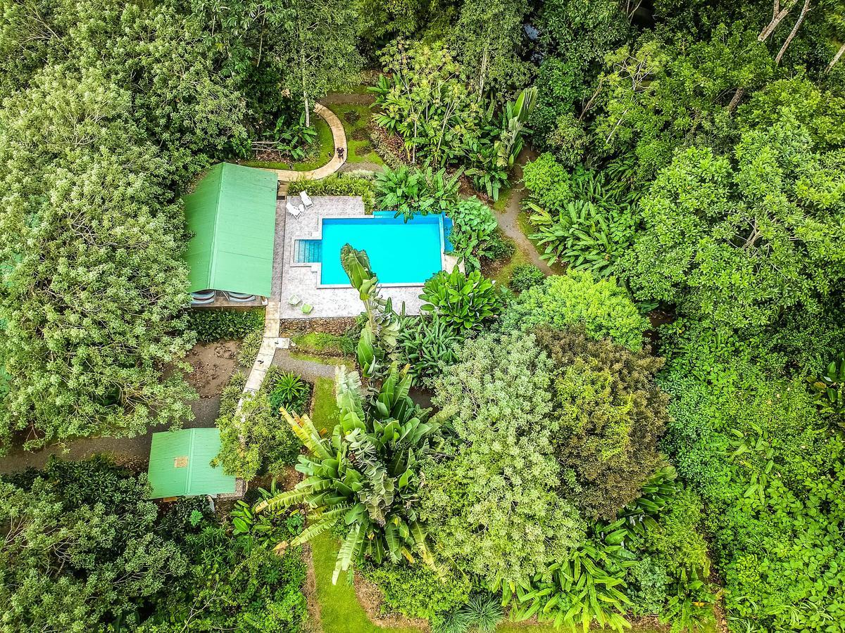 Tropical Paradise Bungalows Pital  Exterior photo